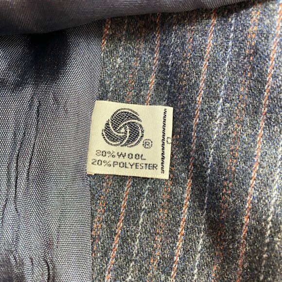 Women's Blue Gray Stripe Wool Crop Blazer Size 8 - Picture 4 of 5